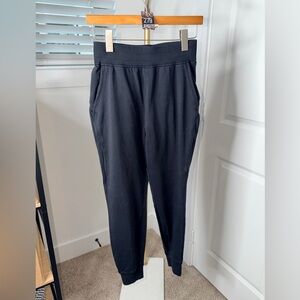 279. Lululemon LA Warm Down High-Rise Jogger in Black